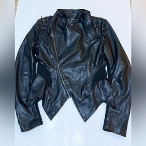 Love Tree Women’s leather jacket